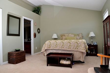 3rd image of 331 Sinclair Dr