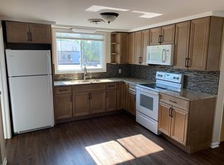 122 Center St #1/2, Grayslake, IL 60030