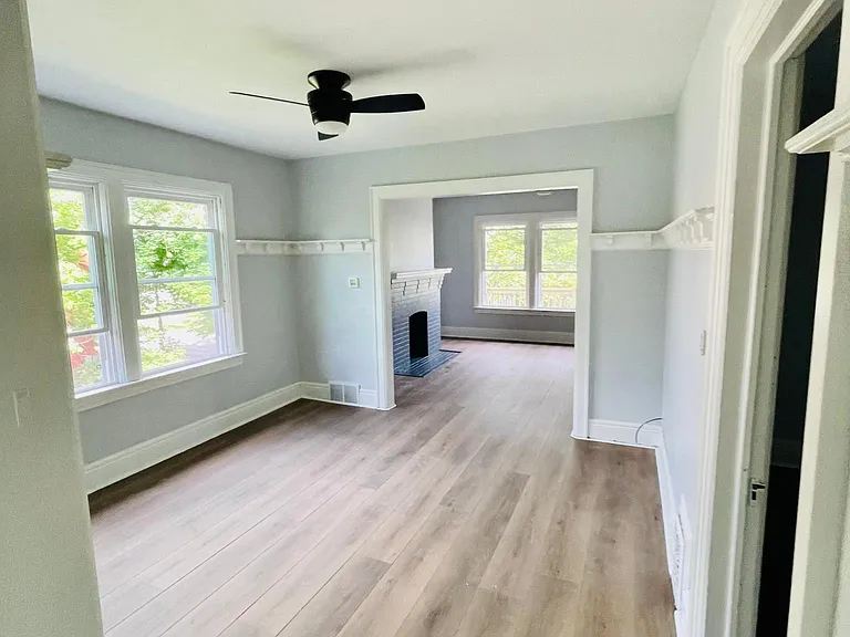 290 Hoyt St #1 — Photo 3