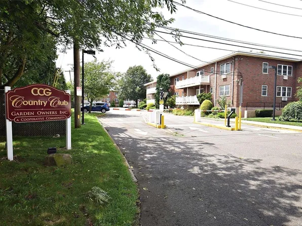 49 Farber Drive #49, West Babylon, NY 11704