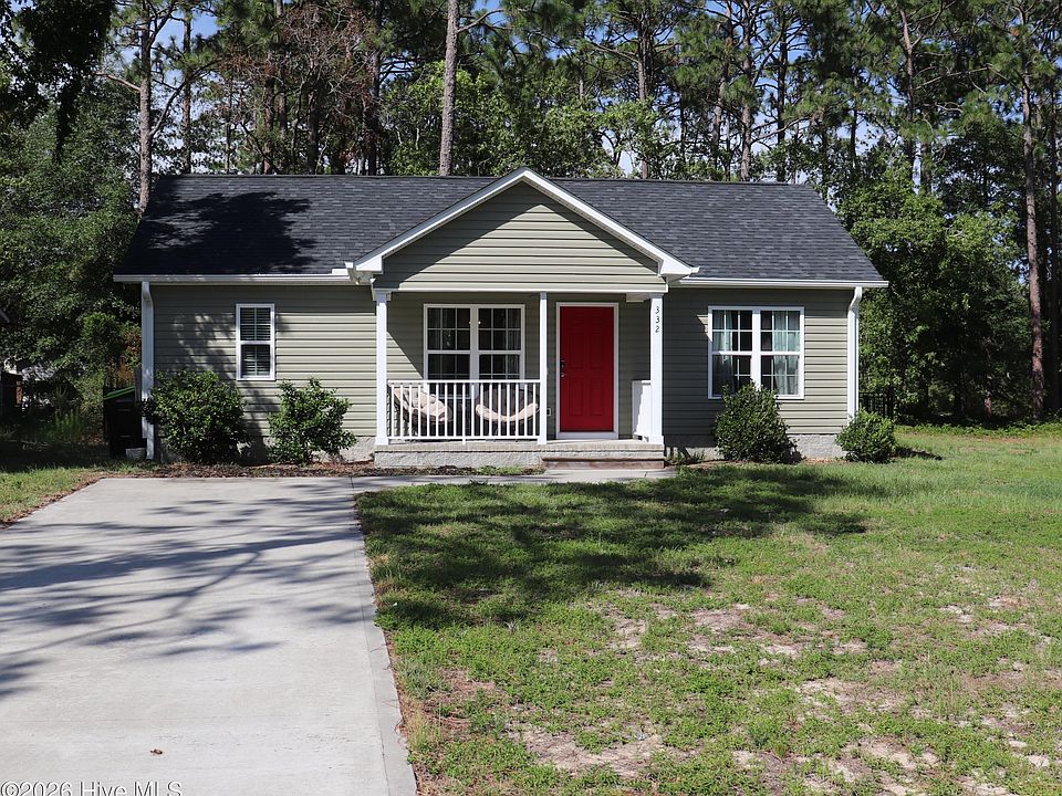 1st image of 332 Holly Drive