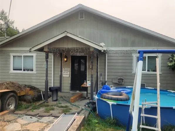 202 W Grand Street, Granite Falls, WA 98252