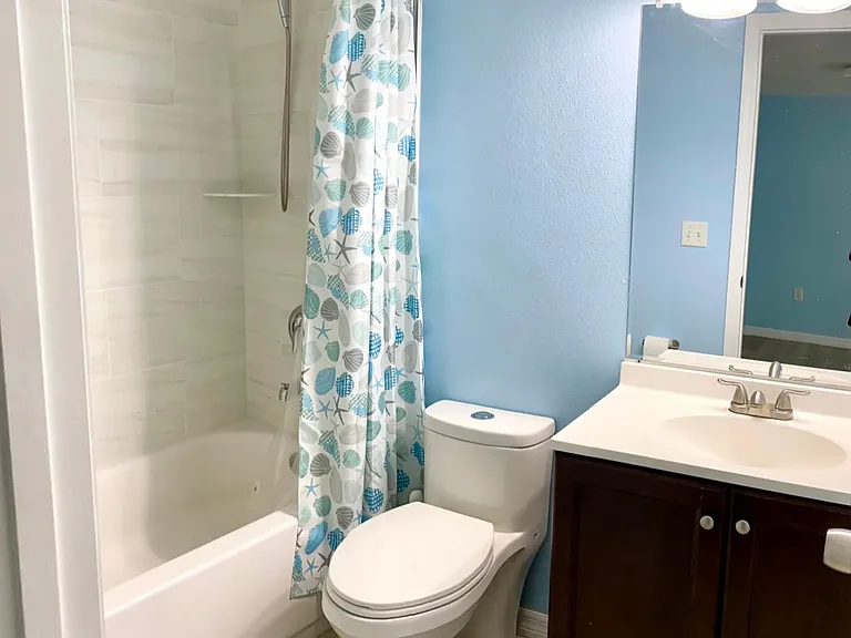 305 S Lakewood Dr — Photo 4