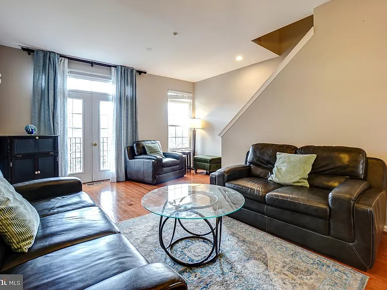 4281 S Capitol St SW — Photo 49