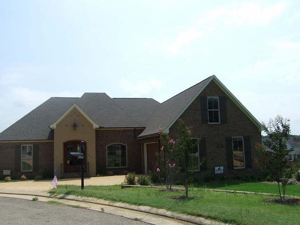 2nd image of 3914 Pin Oak Ct