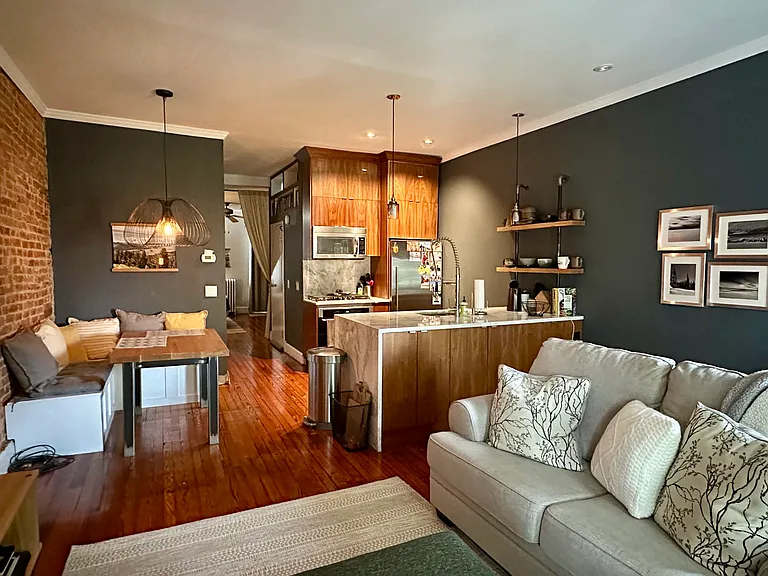 3021 Saint Paul St #3 — Photo 3