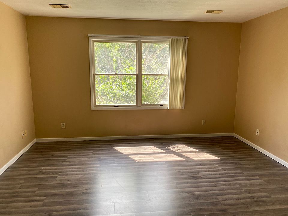 1st image of 8909 35th St W APT 6