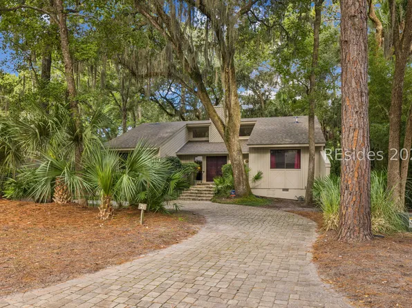 21 Acorn Lane, Hilton Head Island, SC 29928