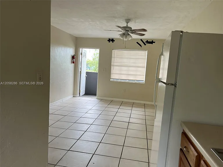 5010 Pembroke Rd #8 — Photo 4