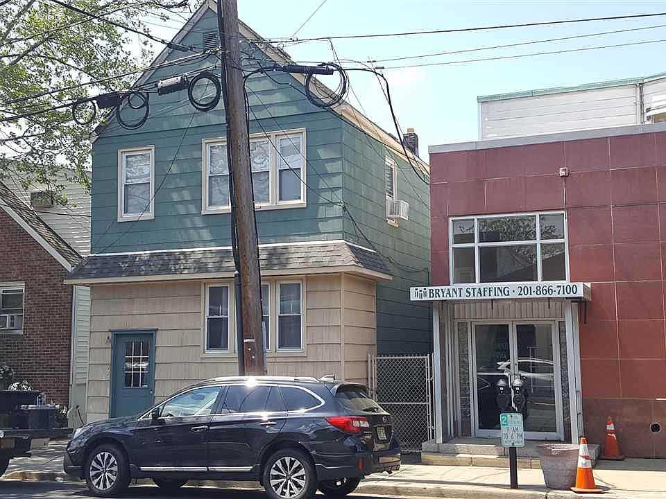 2nd image of 773 Humboldt St