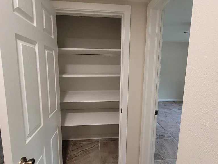 534 NW 32nd Ave — Photo 7