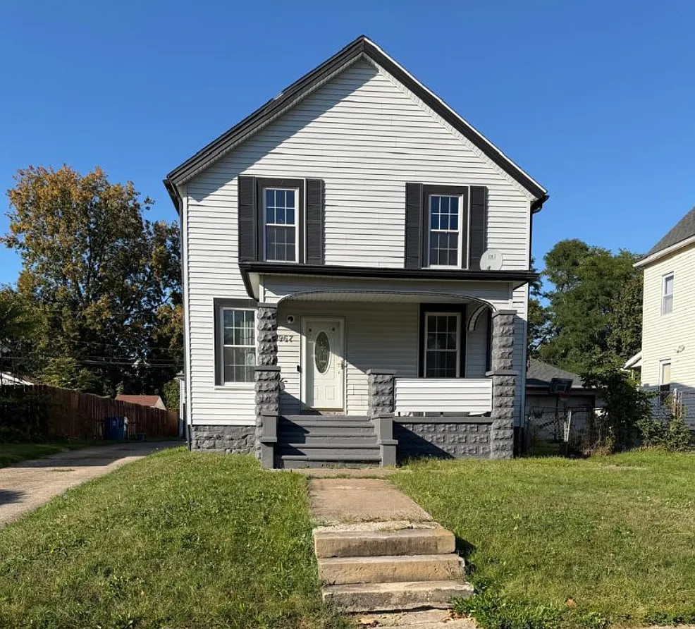 4 bed, 1484 sqft, $1,650 — Photo 1