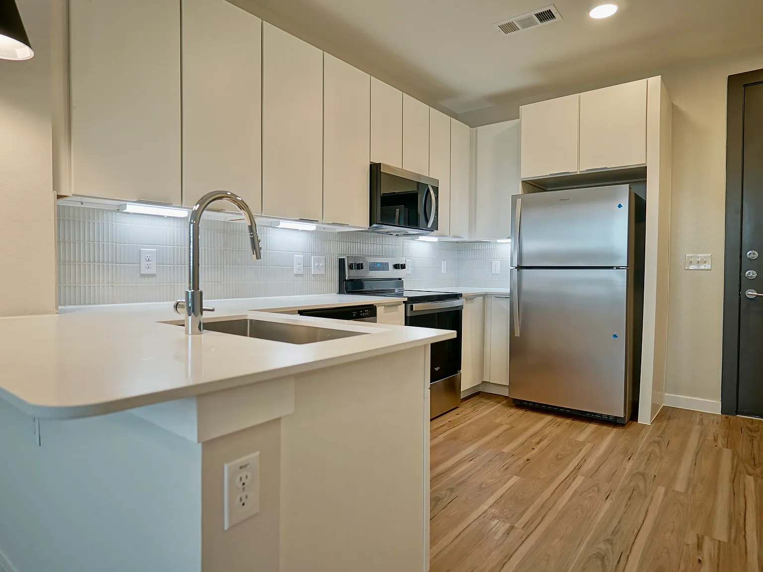 1 bed, 590 sqft, $950 — Photo 1