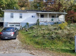 5222 Rocky Fork Rd, Charleston, WV 25313