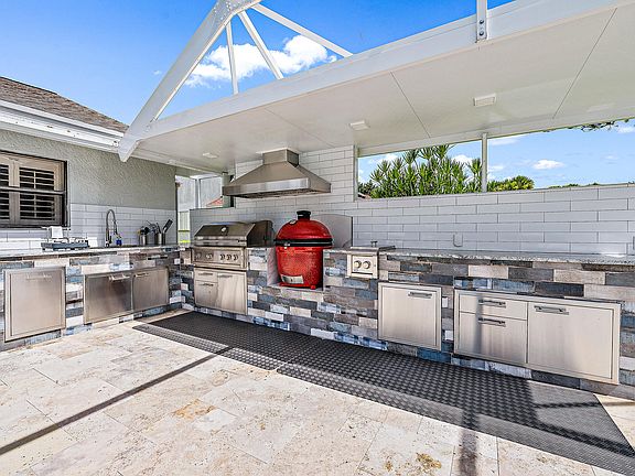 4th image of 16730 Willow Creek Drive