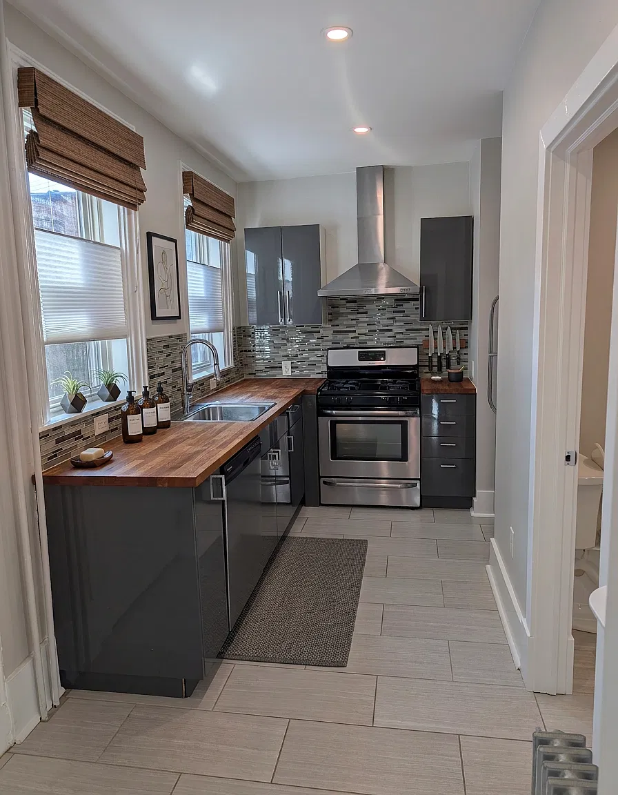 1 bed, 700 sqft, $1,325 — Photo 2