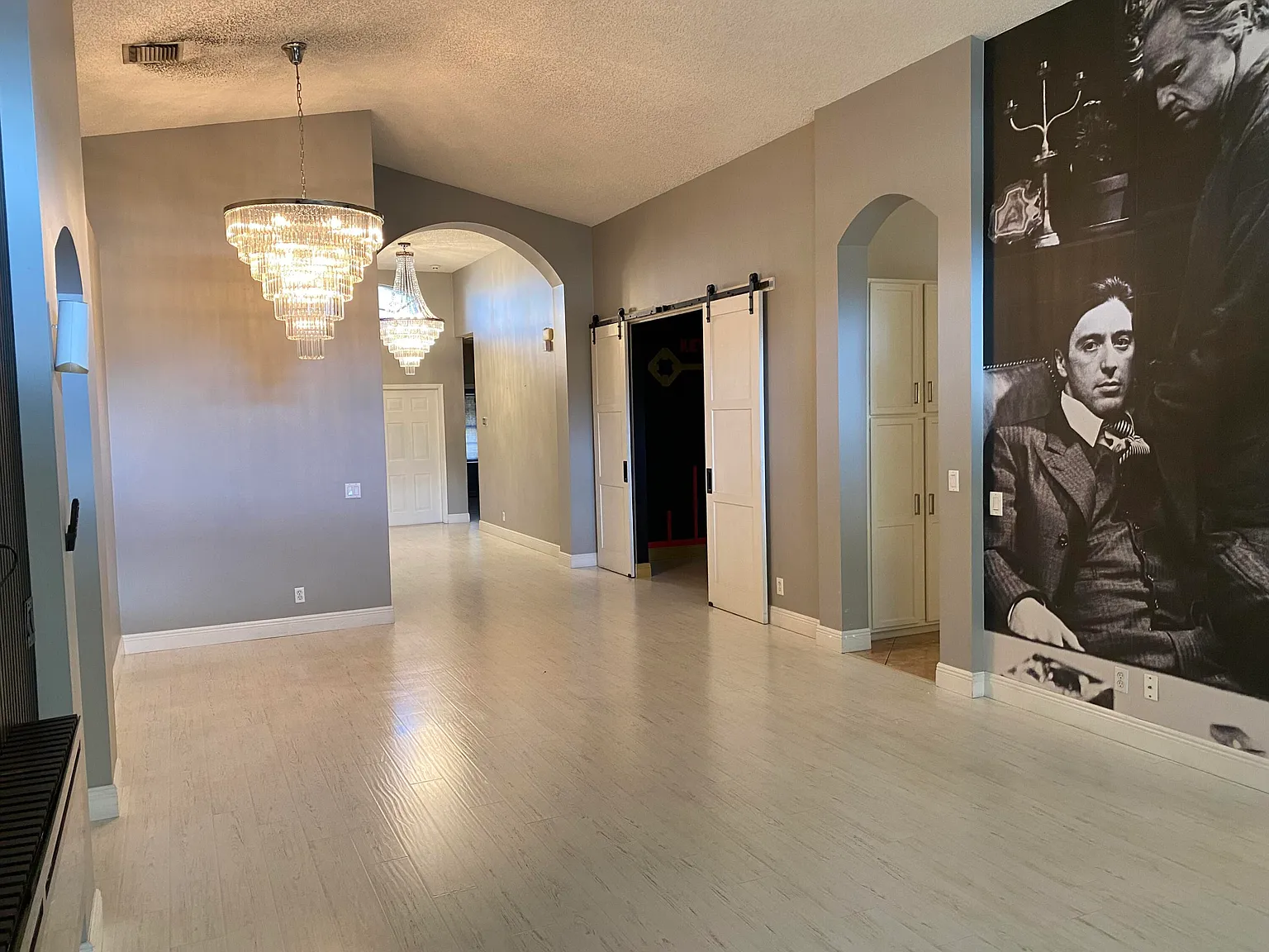 3 bed, 2.0 bath, 2077 sqft, $4,500 — Photo 3