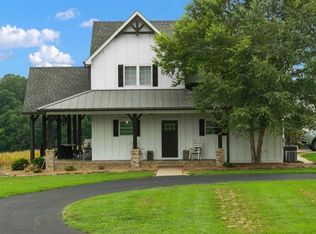 111 Paul Burba Rd, Mammoth Cave, KY 42259