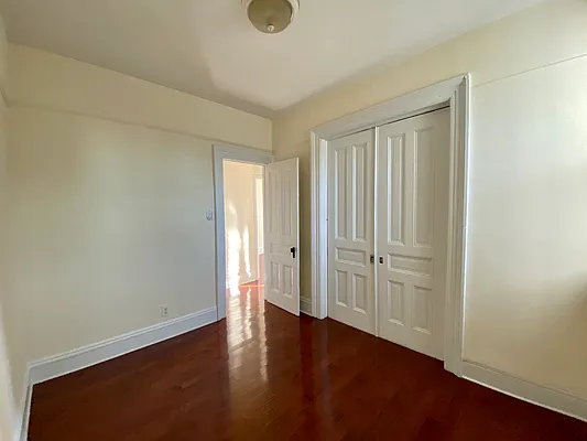 Rented by Compass | media 42