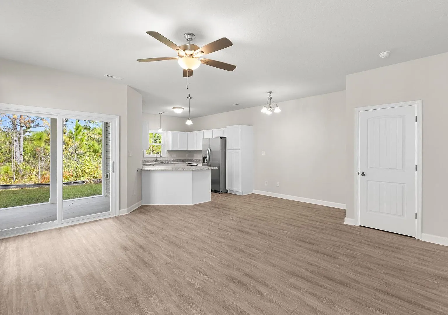 Townhouse For Rent in Holly Ridge! — Photo 4