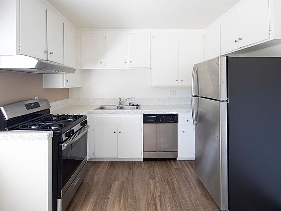 3rd image of 4236 Parks Ave APT 12