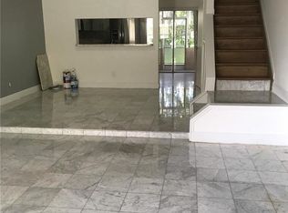 2944 Dorchester Ln, Hollywood, FL 33026