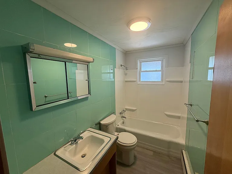 520 Oak St #4 — Photo 12