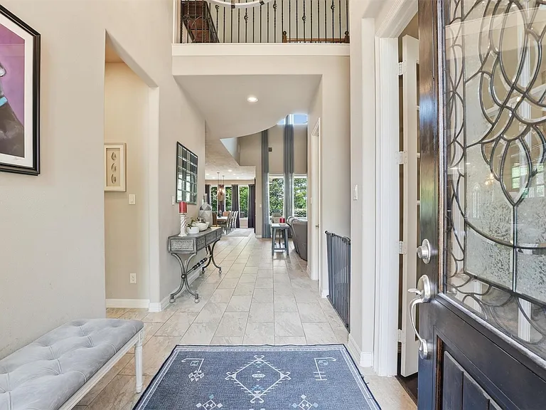 1110 River Bow Dr — Photo 3