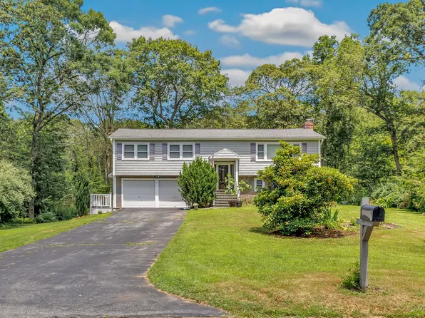 59 Laurel Wood Drive, Shelton, CT 06484
