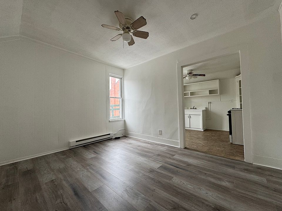 1st image of 571 Baldwin St #5A