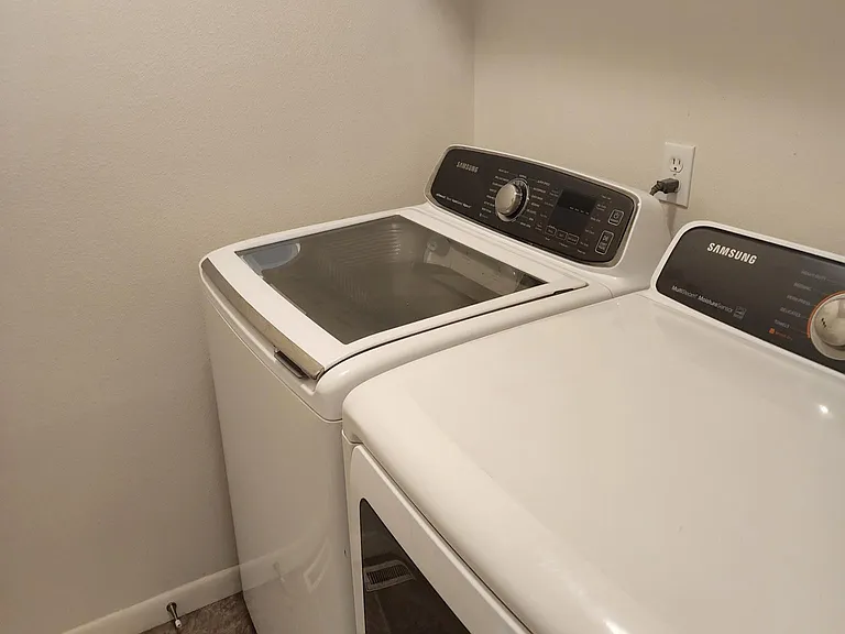 1199 Condor Dr — Photo 5