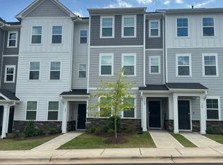 305 Devon Cliffs Dr, Wake Forest, NC 27587