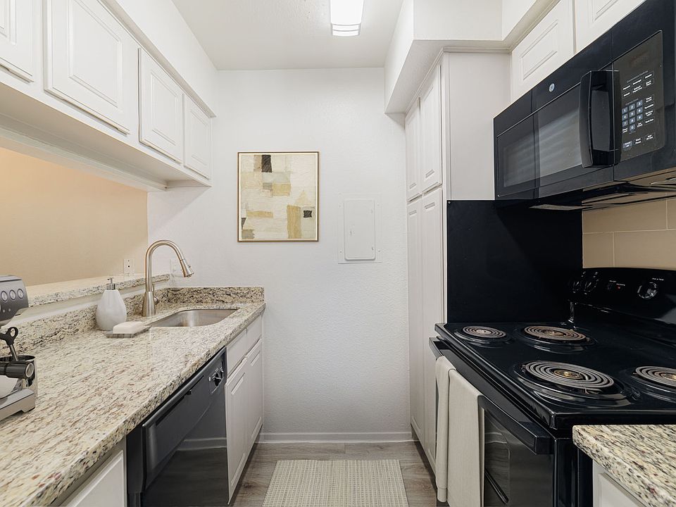 VS Unit 02 Kitchen 01