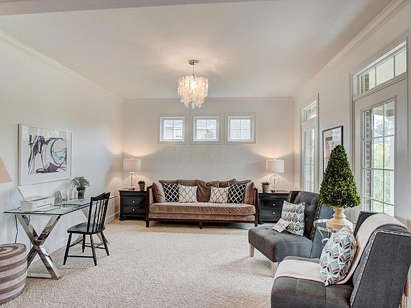 3rd image of 9937 Macdonald Dr