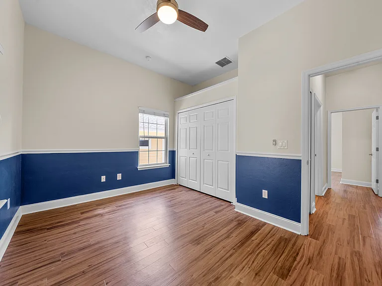 10538 Palmetto Blvd — Photo 22