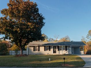 647 Roxbury Dr, Riverdale, GA 30274