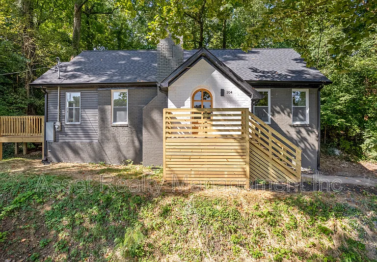 104 Overbrook Dr — Photo 22