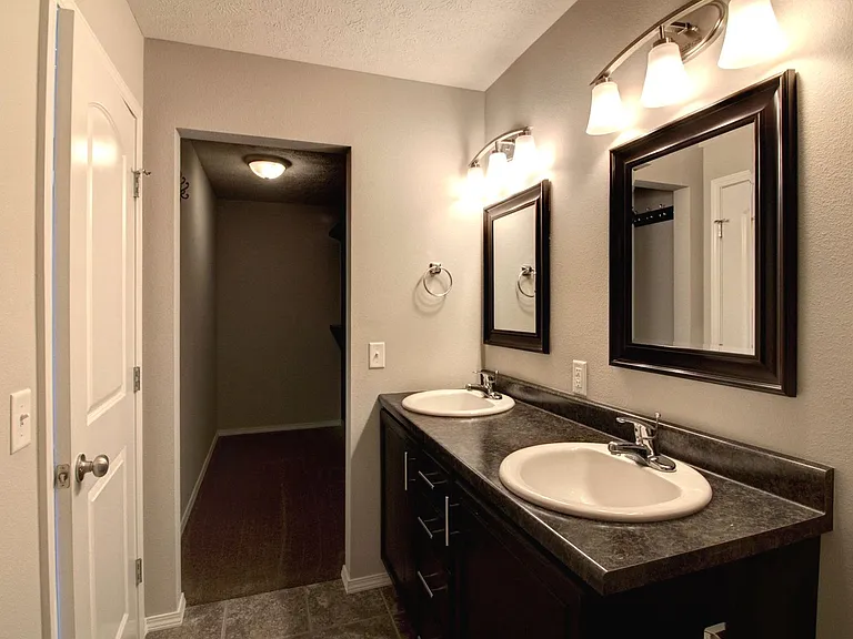 2508 W Spring Water St — Photo 10