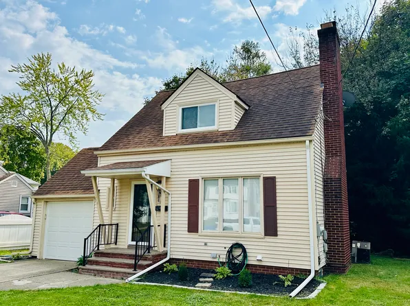 1214 35th St NW, Canton, OH 44709