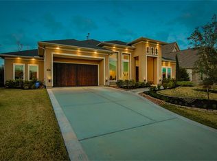 27 Valley Cottage Pl, Spring, TX 77389