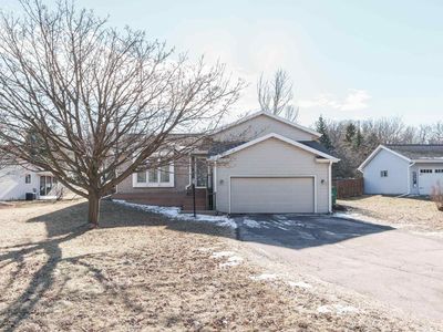5315 Siggelkow Road, Mc Farland, WI, 53558