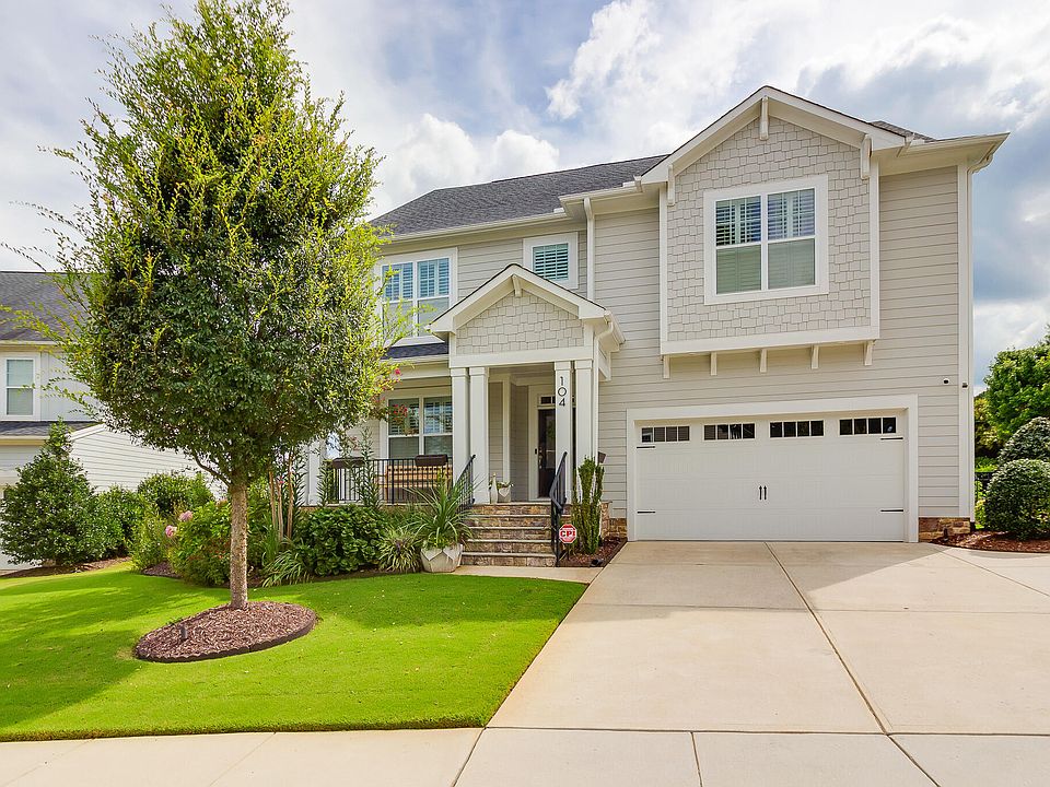 1st image of 104 Hackamore Ln
