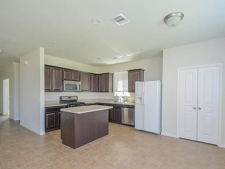 5827 Banyan Oak Ct — Photo 9