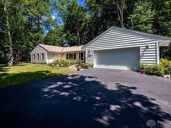 3rd image of 2800 Bahns Dr