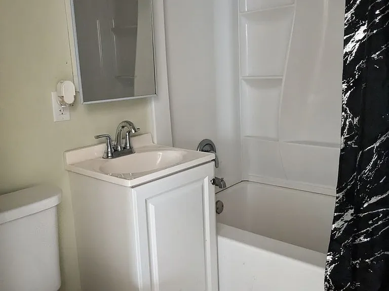 906 Central Ave — Photo 10