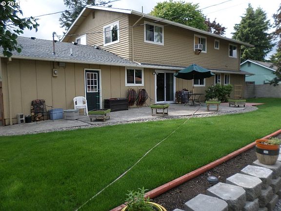 3rd image of 411 NE 120th Ave