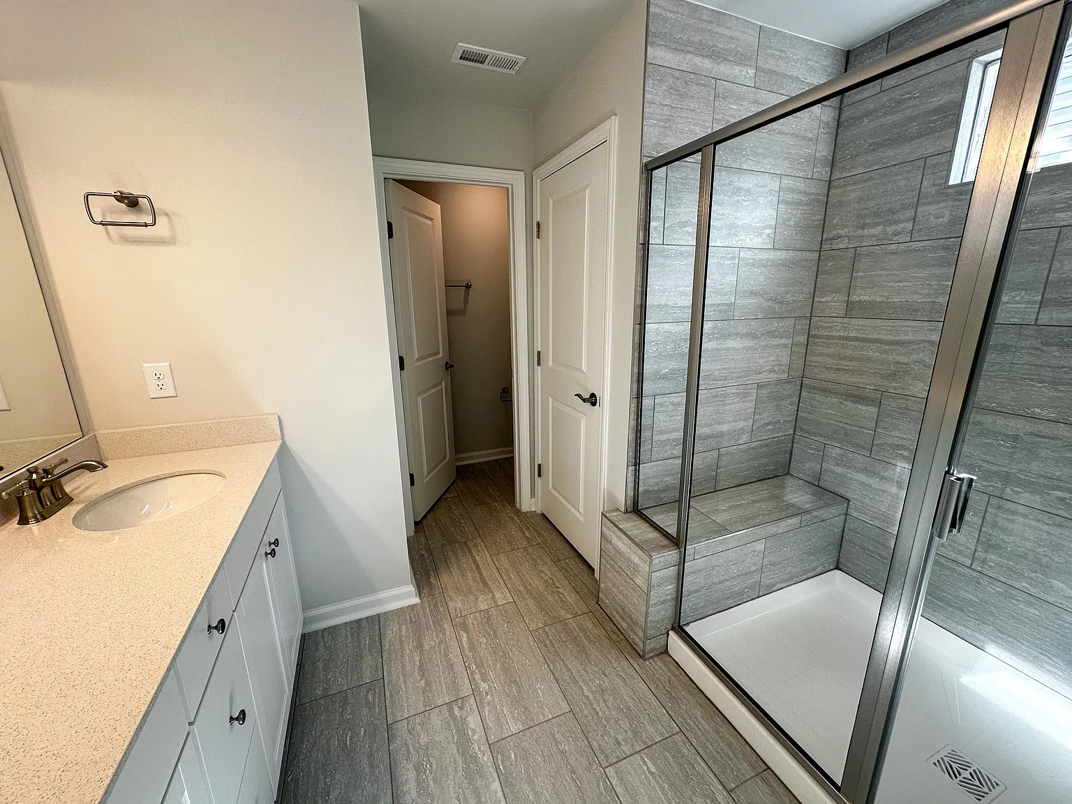 3 bed, 2.5 bath, 1805 sqft, $2,150 — Photo 3