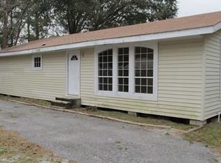 4217 Jamestown Rd, Moss Point, MS 39563