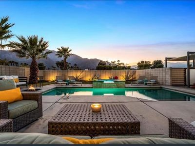 3030 N Avenida Caballeros, Palm Springs, CA, 92262