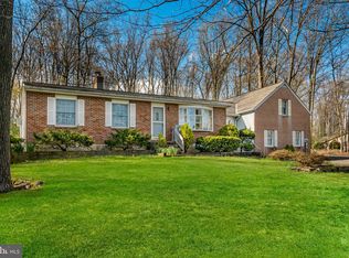 7 Highview Dr, Telford, PA 18969